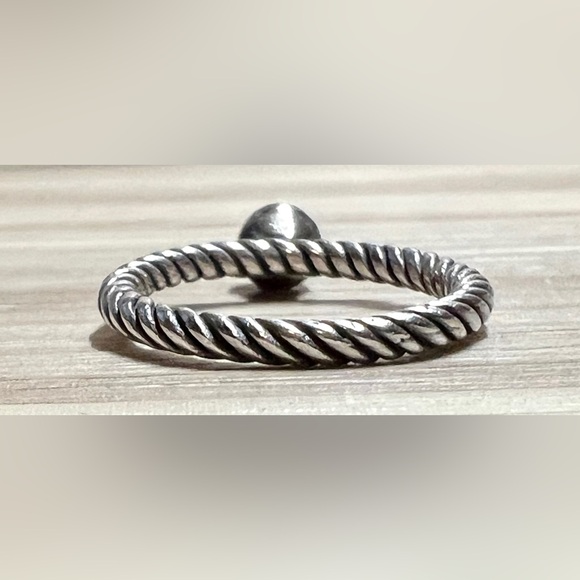 Vintage Sterling Silver Brown Pearl & Heart Twisted Eternity Ring, Size 5.75, 3g - Picture 4 of 11